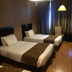 Dreibettzimmer
